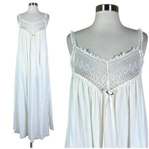 Vintage | Priamo Saks Fifth Avenue Cotton Crochet Lace Long White Night Gown S